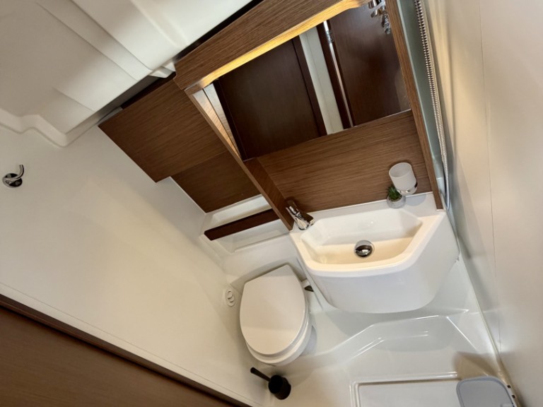 Location bateau Bénéteau Oceanis 51.1 à Primošten sur Samboat