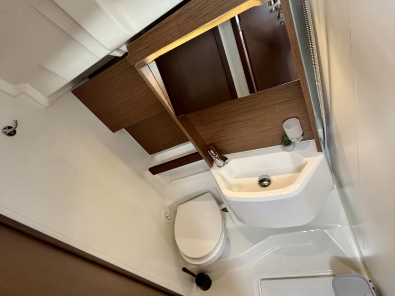 Location bateau Bénéteau Oceanis 51.1 à Primošten sur Samboat