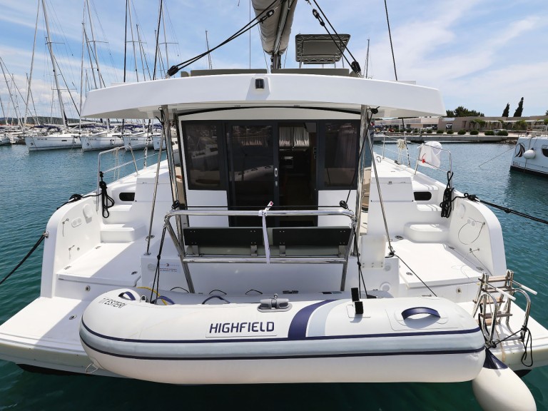 Location bateau Sukošan pas cher Bali Catspace Voile