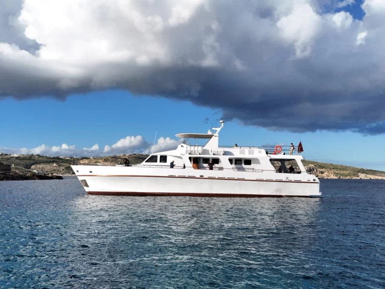 Location Bateau à moteur Pathfinder avec permis