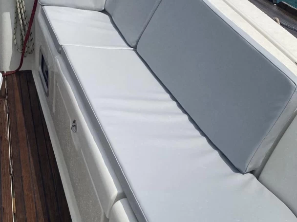 Louer Voilier avec ou sans skipper Bénéteau à Reggio Calabria