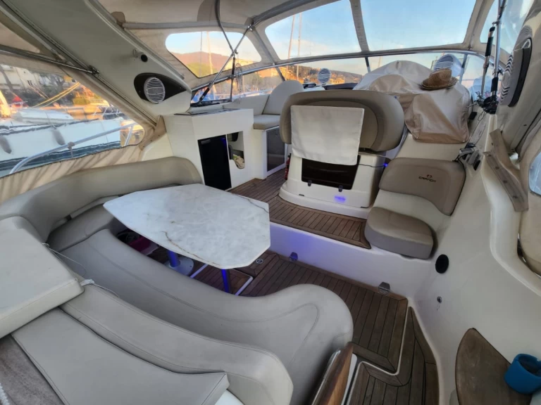 Louer Bateau à moteur avec ou sans skipper Cranchi à Portofino