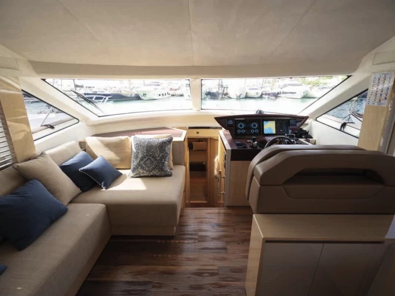 Louez un Bénéteau Monte Carlo Yacht 66 à Castellammare di Stabia