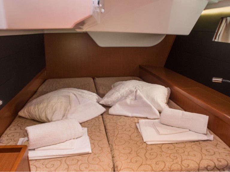 Location à Ávdira - Bénéteau Oceanis 48 sur SamBoat