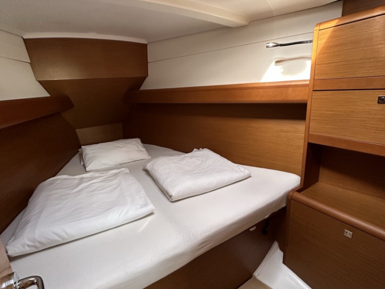 Louer Voilier avec ou sans skipper Jeanneau à Drage