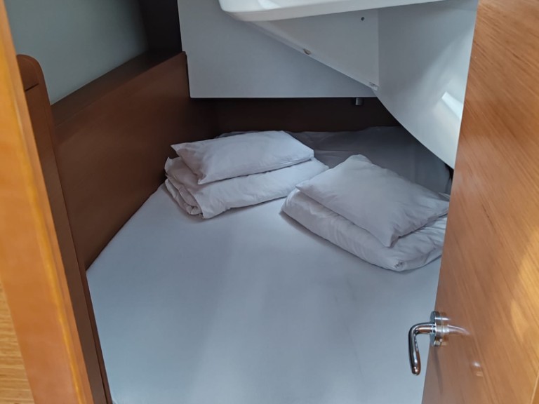 Location bateau Jeanneau Sun Odyssey 349 à Drage sur Samboat