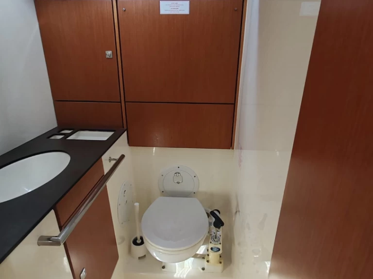 Bavaria Cruiser 46 a louer à Drage