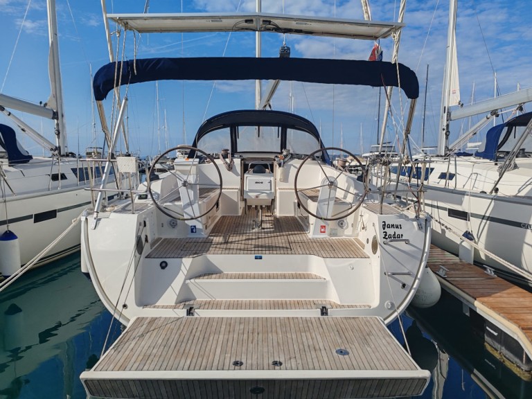 Louez un Bavaria Cruiser 46 à Drage