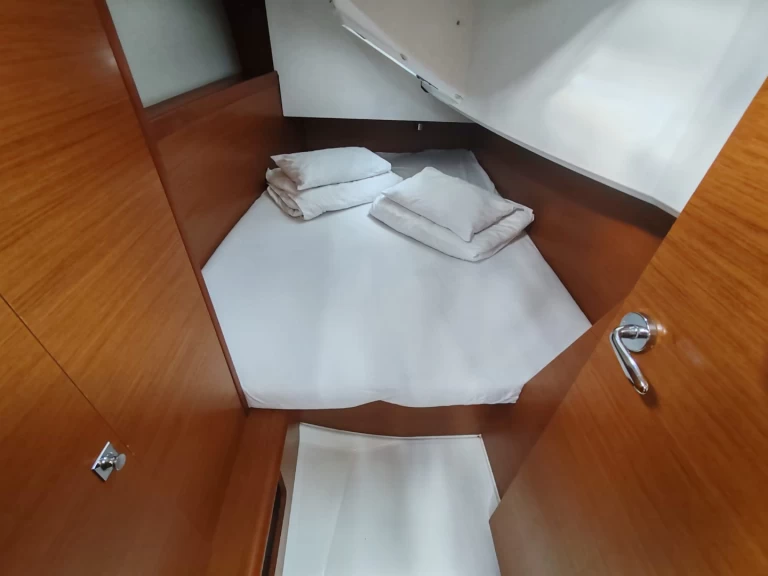 Location bateau Jeanneau Sun Odyssey 349 à Drage sur Samboat