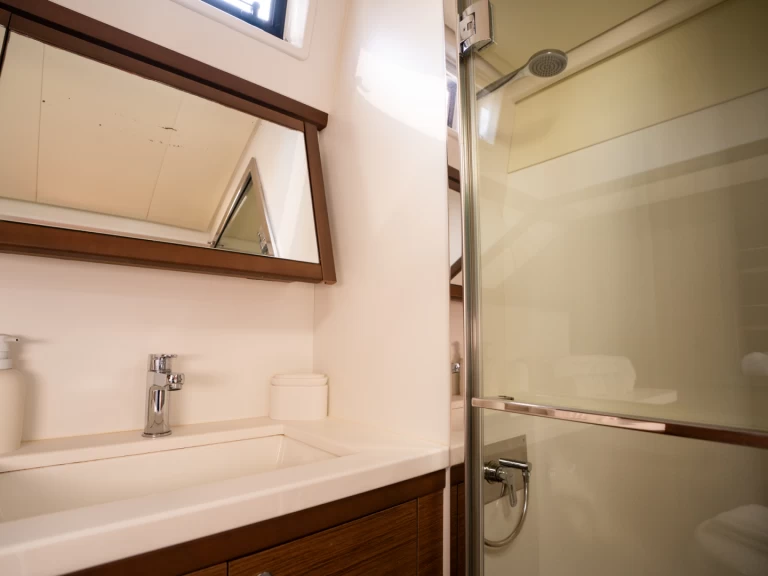 Location bateau Lagoon Lagoon 52 F à Castellammare del Golfo sur Samboat