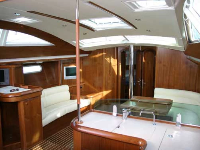 Location à San Vincenzo - Jeanneau Sun Odyssey 49 DS sur SamBoat