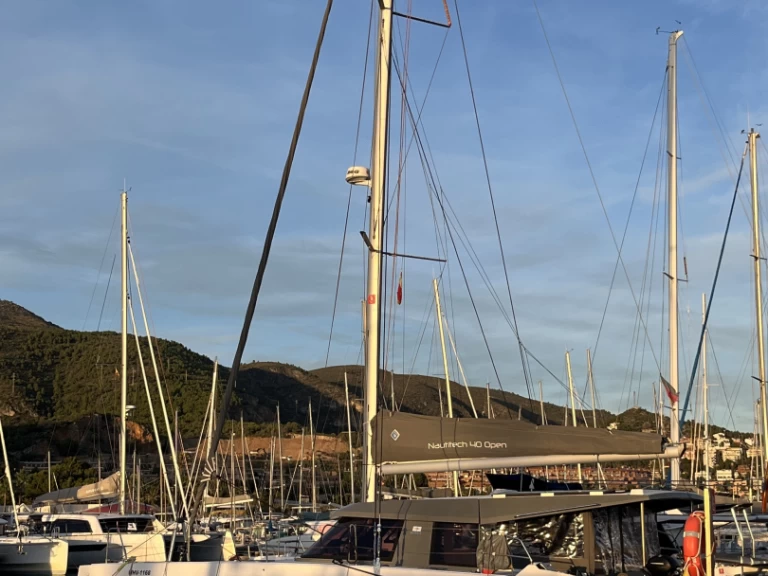 Location à Punat - Nautitech Nautitech 40 sur SamBoat