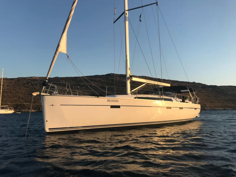 Location bateau Lávrio pas cher Cruiser 51