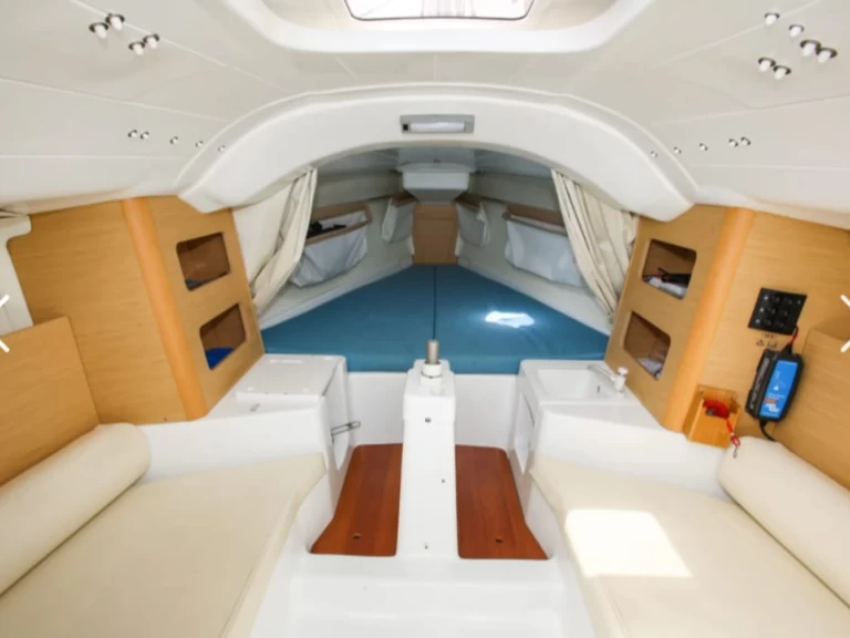 Location bateau Bénéteau First 21.7 S à Port Fréjus sur Samboat