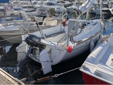 Sailboat rental with or without captain Bénéteau Port Fréjus