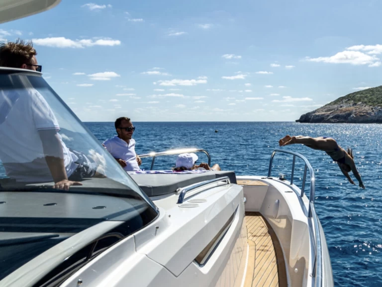 Location Bateau à moteur Nimbus avec permis