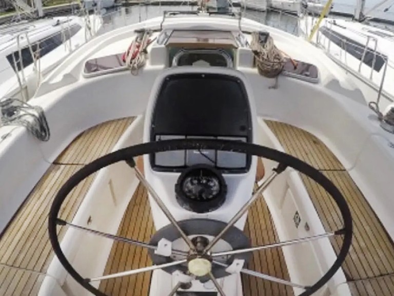 Voilier à louer à Nikiána au meilleur prix