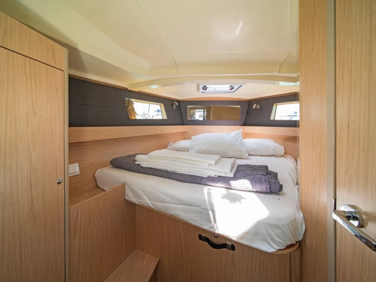 Location bateau Bénéteau Oceanis 41.1 à Nikiána sur Samboat