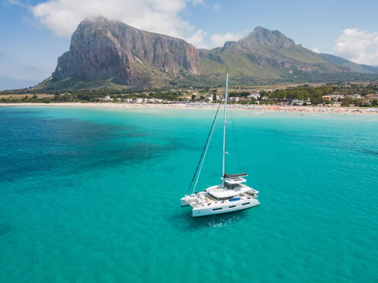 Louer Catamaran avec ou sans skipper Lagoon à Castellammare di Stabia