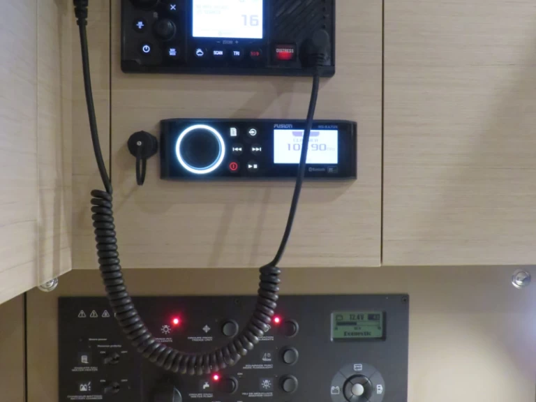 Louez un Bénéteau Oceanis 38 à Procida