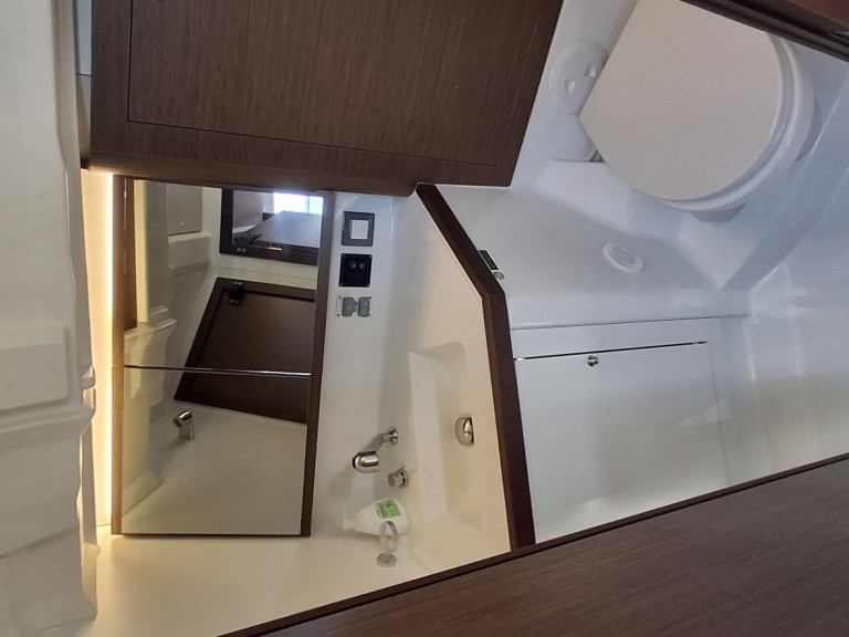 Location bateau Tropea pas cher Oceanis 46.1 "All of you"