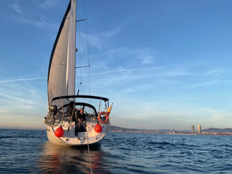 Location à Barcelone - Bavaria Cruiser 37 sur SamBoat