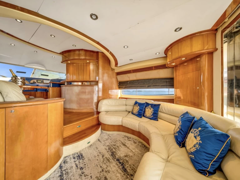 Location Yacht Aicon avec permis