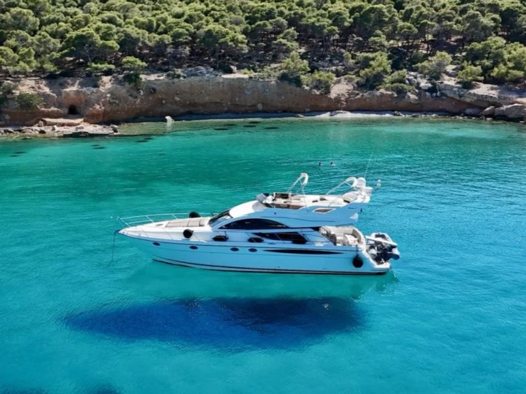 Location bateau Fairline Phantom 50 à Glyfáda sur Samboat