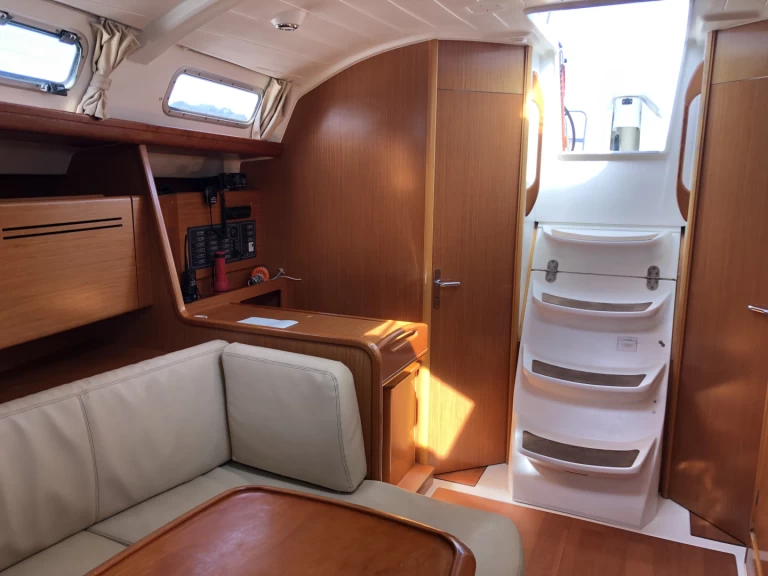 Louer Voilier avec ou sans skipper Bénéteau à Saint-Mandrier-sur-Mer