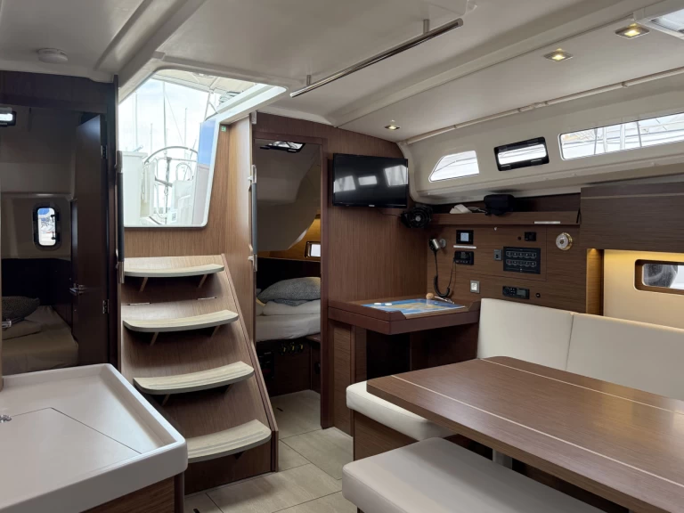 Bénéteau Oceanis 40.1 a louer à Biograd na Moru