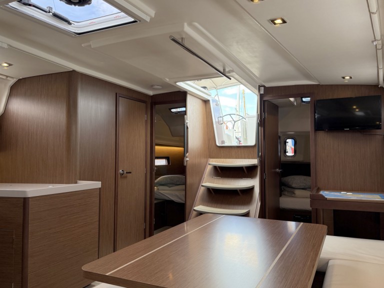 Location à Biograd na Moru - Bénéteau Oceanis 40.1 sur SamBoat