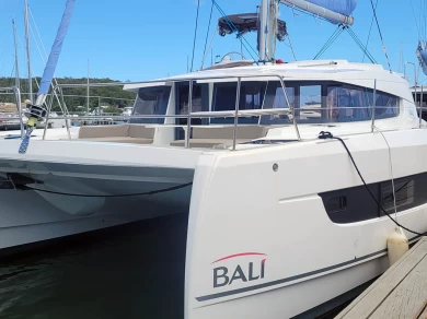Hire Catamaran Bali with a boat licence