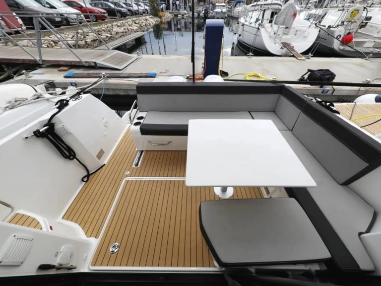 Location bateau Jeanneau Merry Fisher 895 à Biograd na Moru sur Samboat