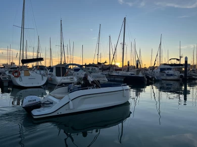Motorboot mit oder ohne Skipper Bey Yacht mieten in El Puerto de Santa María