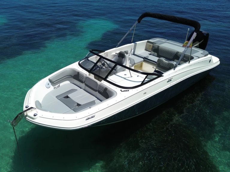 Location Bateau à moteur à Ibiza (Ville) - Bayliner VR6 OB