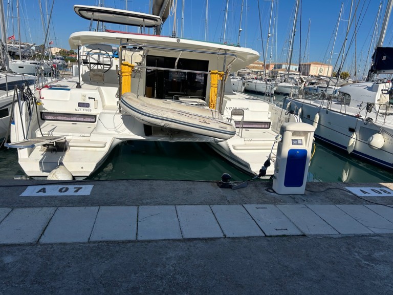 Louez un Lagoon Lagoon 42 à Lefkáda