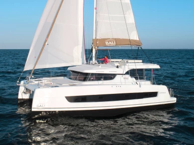Alquiler Catamarán Bali con o sin  título de navegación