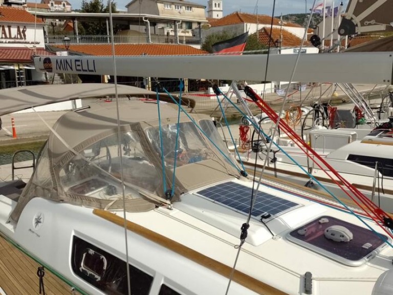 Location bateau Gouviá pas cher Sun Odyssey 33i