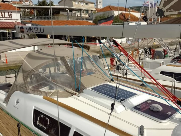 Location bateau Gouviá pas cher Sun Odyssey 33i