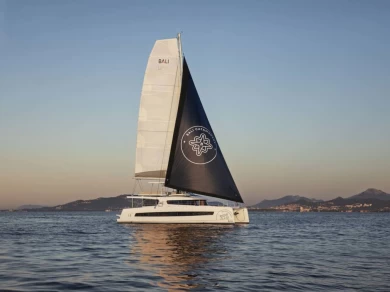 Alquiler de Catamarán, con o sin patrón Bali Olbia