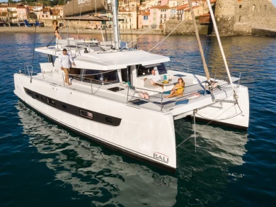 Catamarán para alquilar Olbia al mejor precio