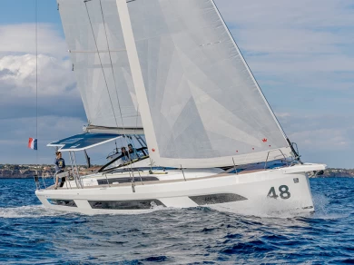 Pronájem lodi Sibenik lákavé ceny Dufour 48