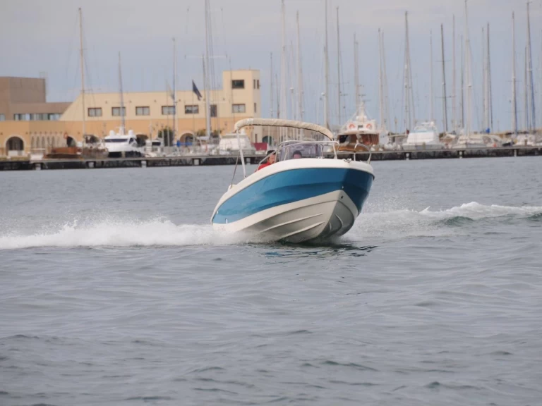 Location bateau Sirmione pas cher Marine Site 18 Open Galeazzi