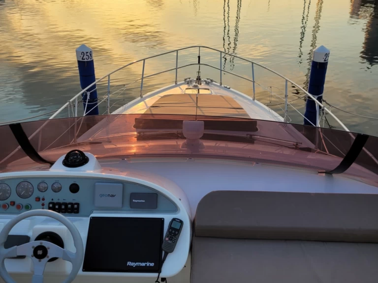 Louez un CARNEVALLI 130S à Tribunj