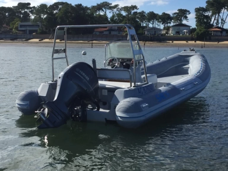 Location bateau Piraillan pas cher Sacs S 750 Madras