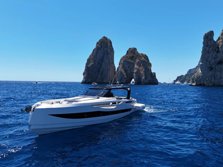 Location Bateau à moteur Cayman avec permis