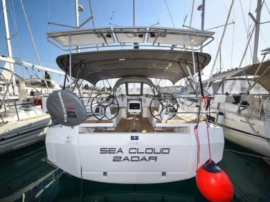 Sailboat hire in Zadar - Bavaria Bavaria C38