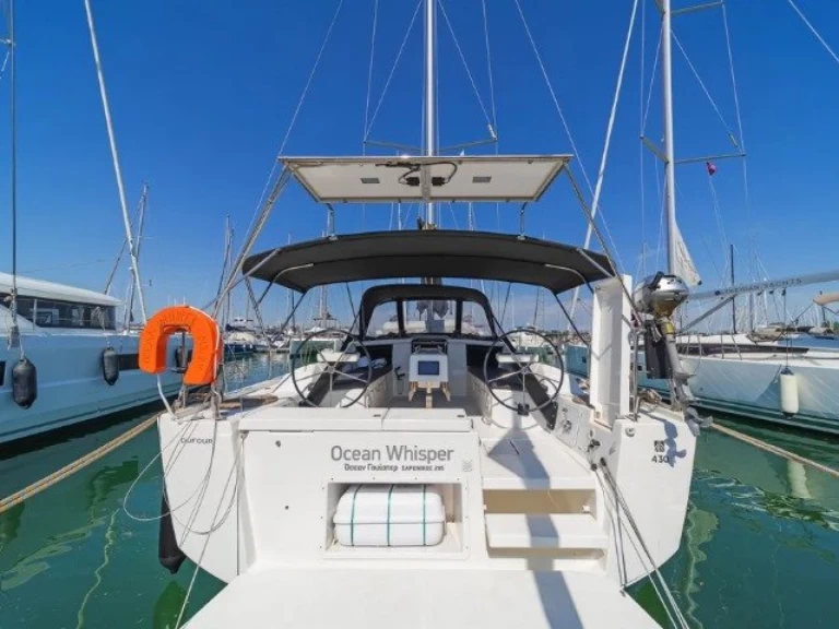 Location à Ávdira - Dufour Dufour 430 sur SamBoat