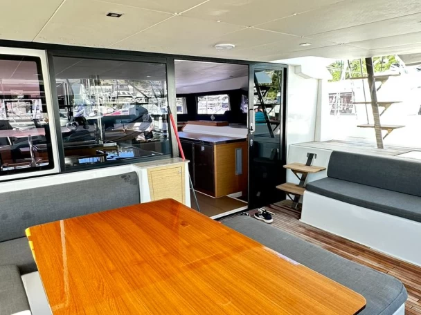 Location bateau Primošten pas cher Dufour Catamarans 48 Sail