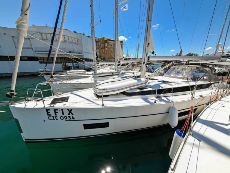 Location bateau Bavaria Bavaria C45 à Zadar sur Samboat